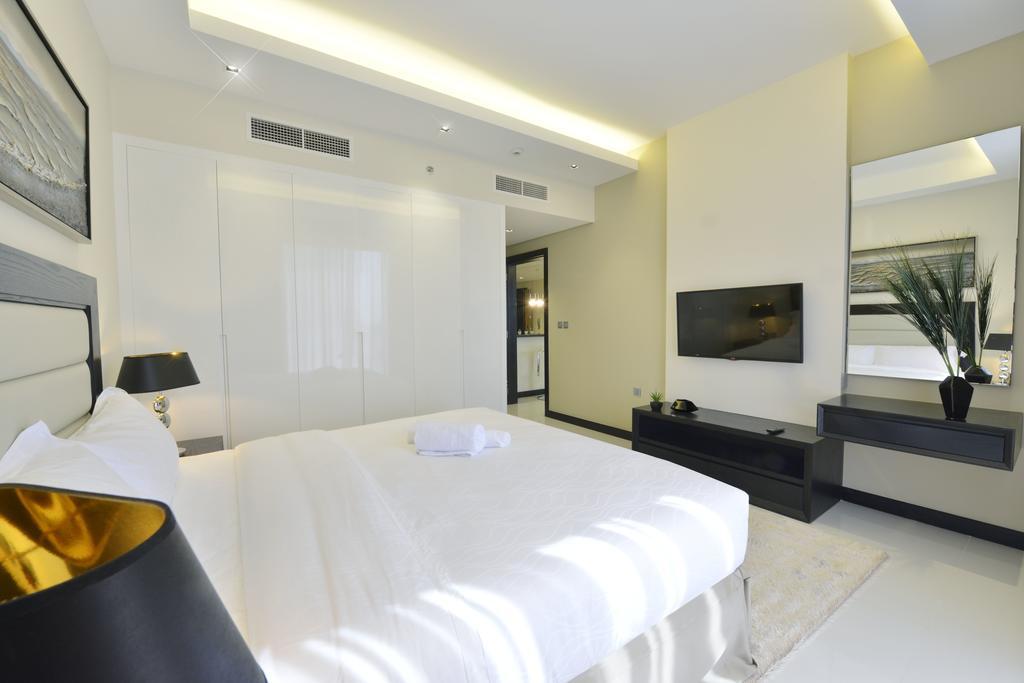 Royal Ambassador - Al Yal Suites Manama Room photo